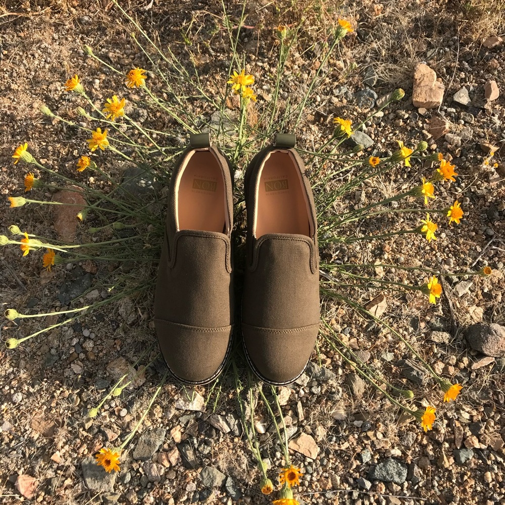 Brand new “Bon” shoes multiple sizes/colors/unisex but post is in men’s sizing.